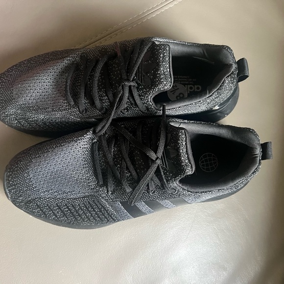 Looks great - Picture 2 of 3